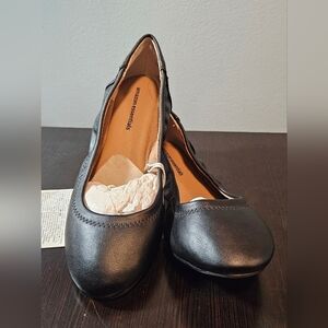 Amazon Essentials black leather Belice Ballet slip on flats